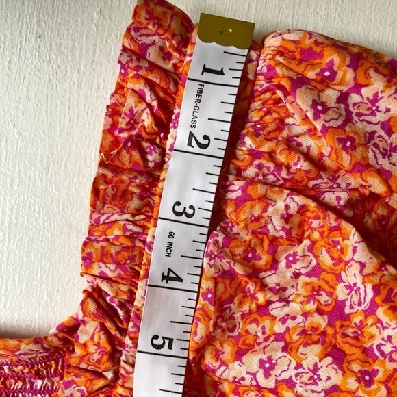 CeCe Orange Floral Puffed Sleeve Cropped Top - Picture 8 of 10